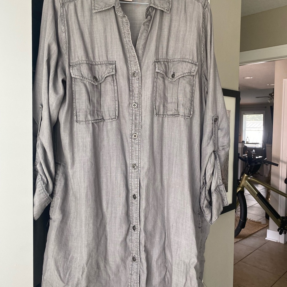 Philosophy gray duster length woven.Size L